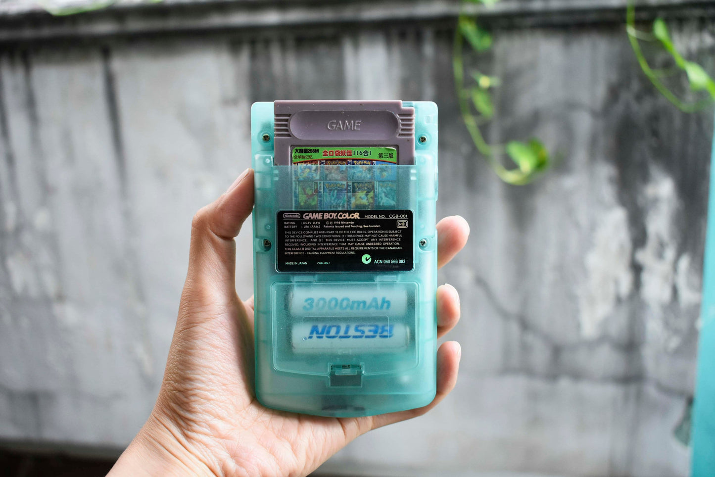 Retro Pixel IPS Q5 Game Boy Color Nintendo GBC Plus Extra Mods Turquoise Glow in Dark Shell Glitty Colorful Effect Buttons