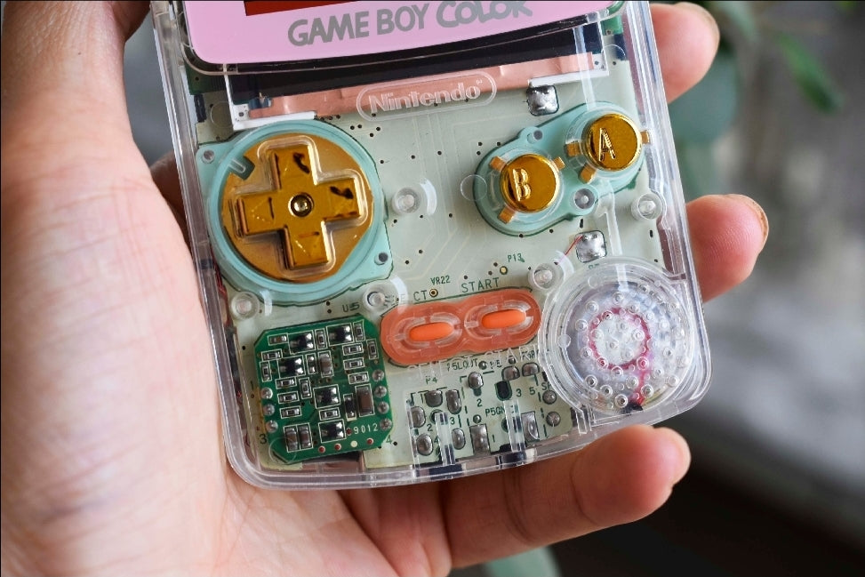 Retro Pixel IPS Q5 Game Boy Color Nintendo GBC Plus Extra Mods Crystal Clear Shell Custom Buttons